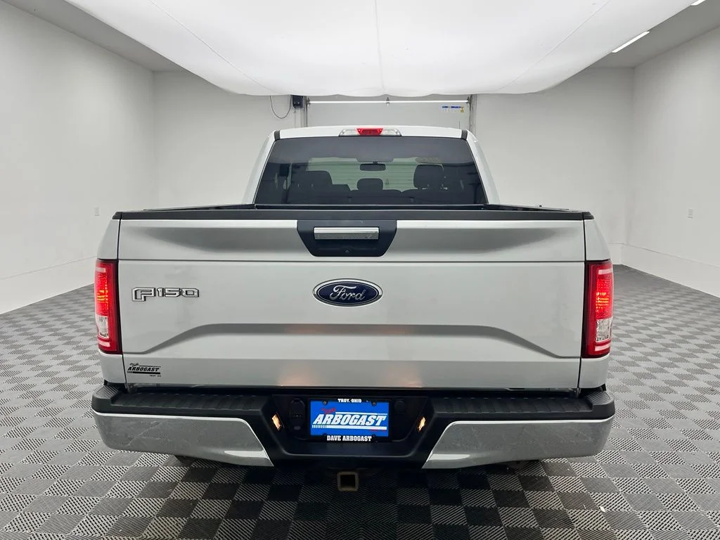 Used 2015  Ford XLT image 9
