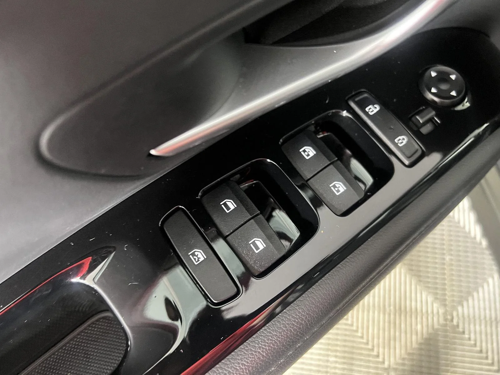 Used 2024 Gy Hyundai SEL Convenience image 36
