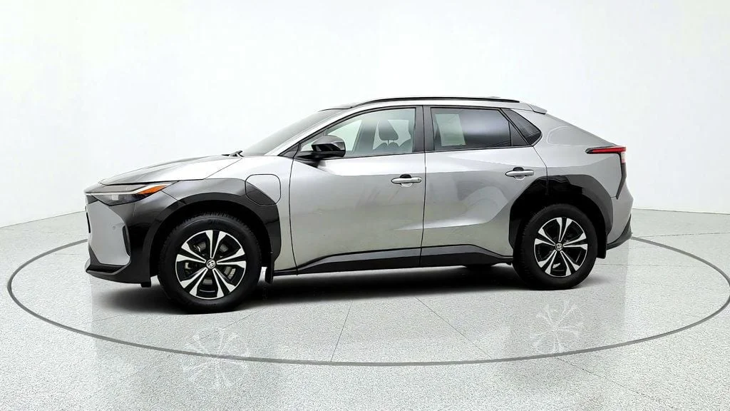 Used 2023 Heavy Metal Toyota XLE AWD w/ Weather Package image 8
