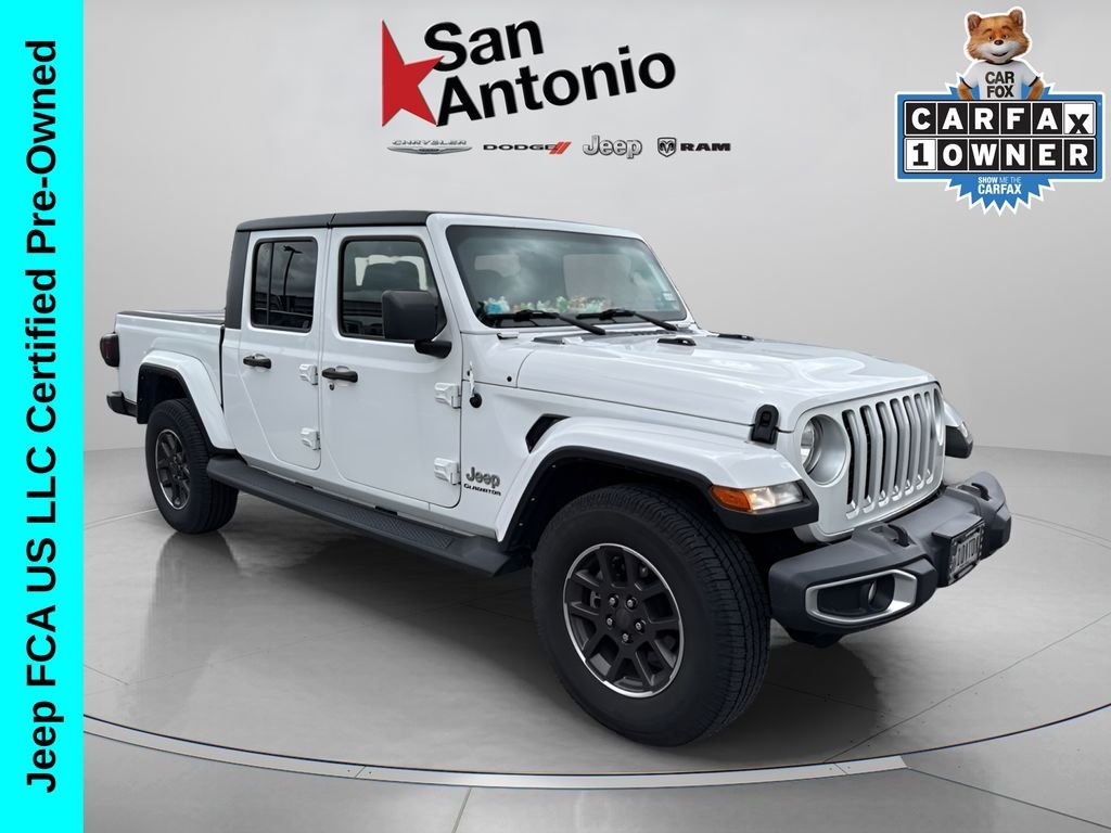 2022 Jeep Gladiator Overland's photo