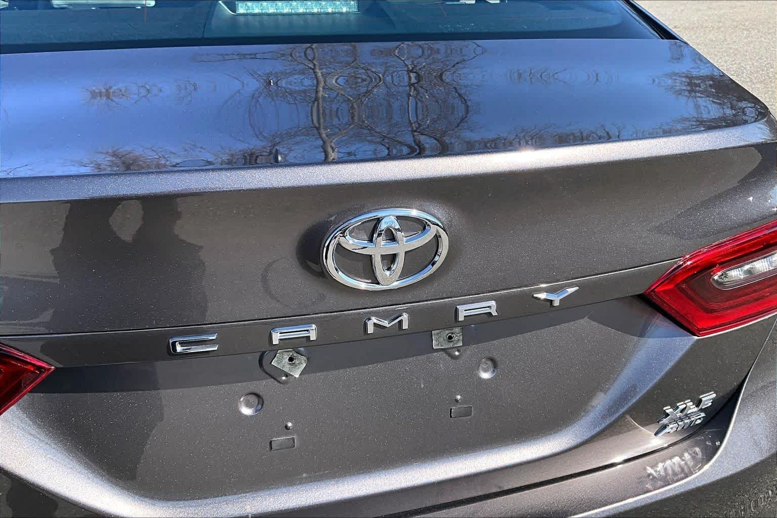 Used 2024 Predawn Gray Mica Toyota XLE image 31