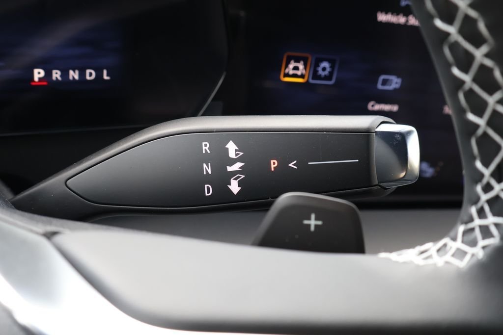New 2027 Mosaic Black Metallic Chevrolet LT image 24