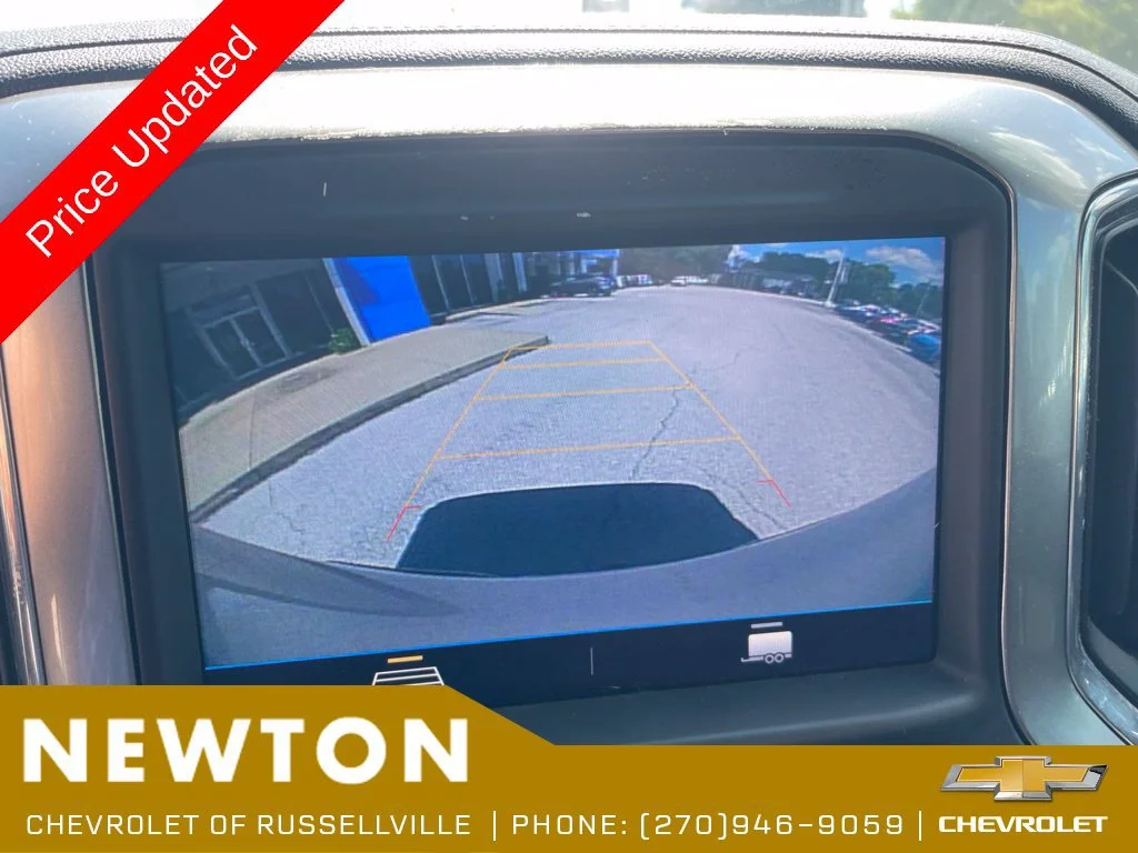 Used 2022 SILVER ICE METALLIC Chevrolet LT image 5