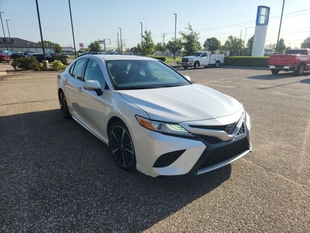 Used 2020 Pearl Toyota XSE image 3