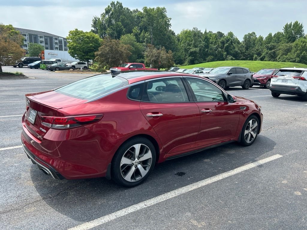 Used 2018 Red Kia SX image 3