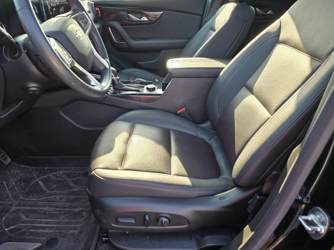 Used 2023 Black Chevrolet RS image 9