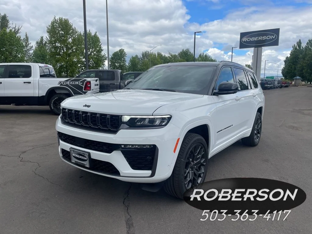 2026 Jeep Grand Cherokee L Summit 4x4's photo