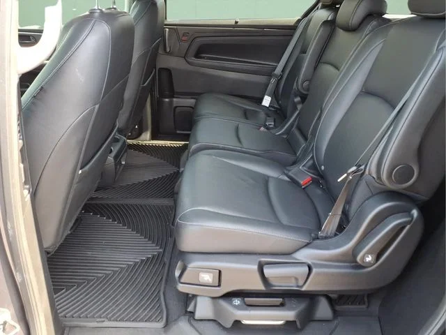 Used 2024 Gray Honda EX-L image 17
