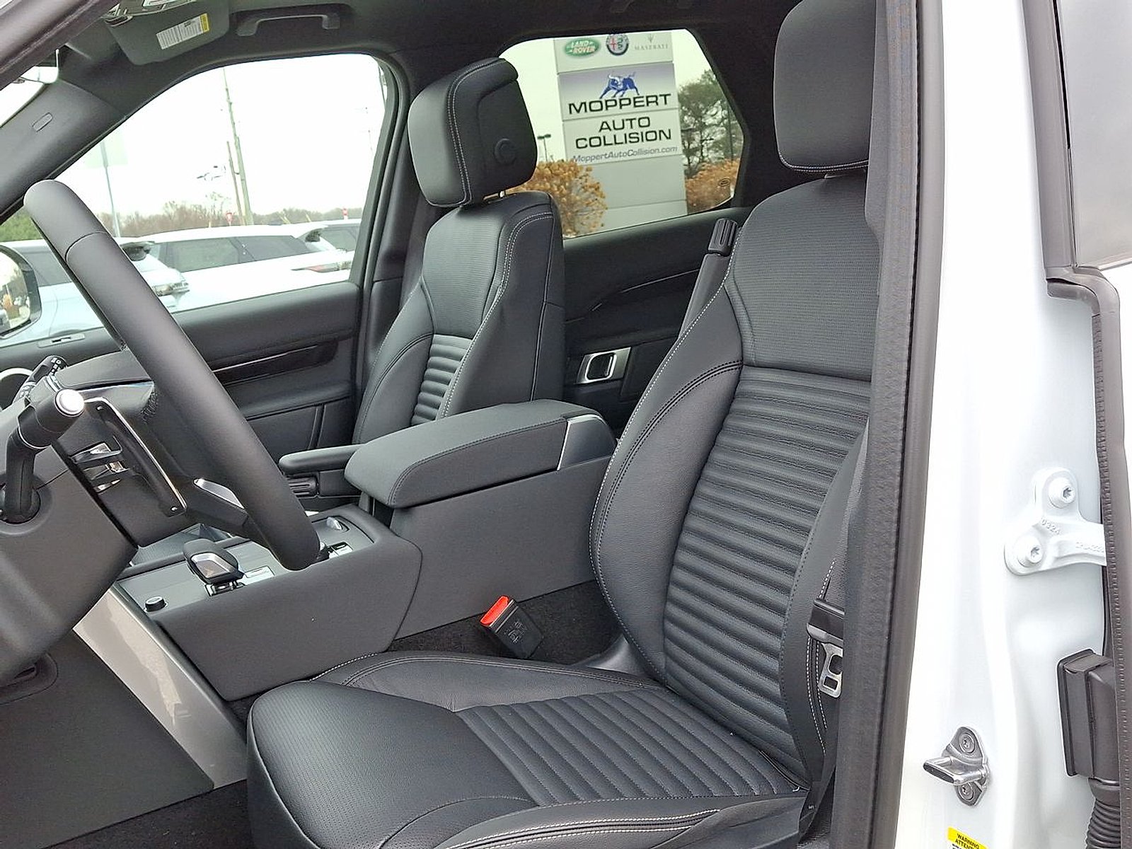 2025 Land Rover Discovery S - Photo 17