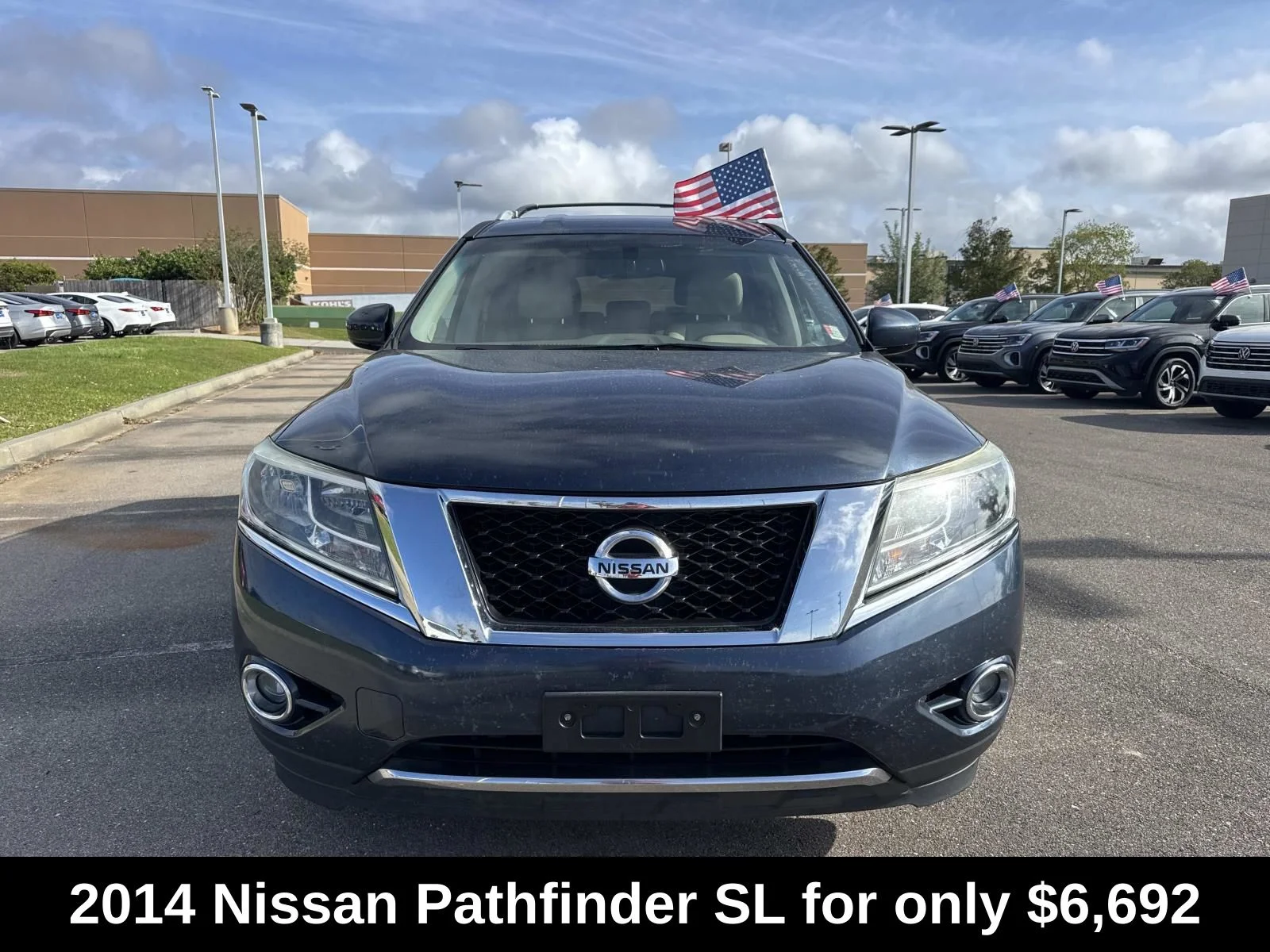 Used 2014 Nissan Pathfinder SL with VIN 5N1AR2MN1EC683839 for sale in D'Iberville, MS