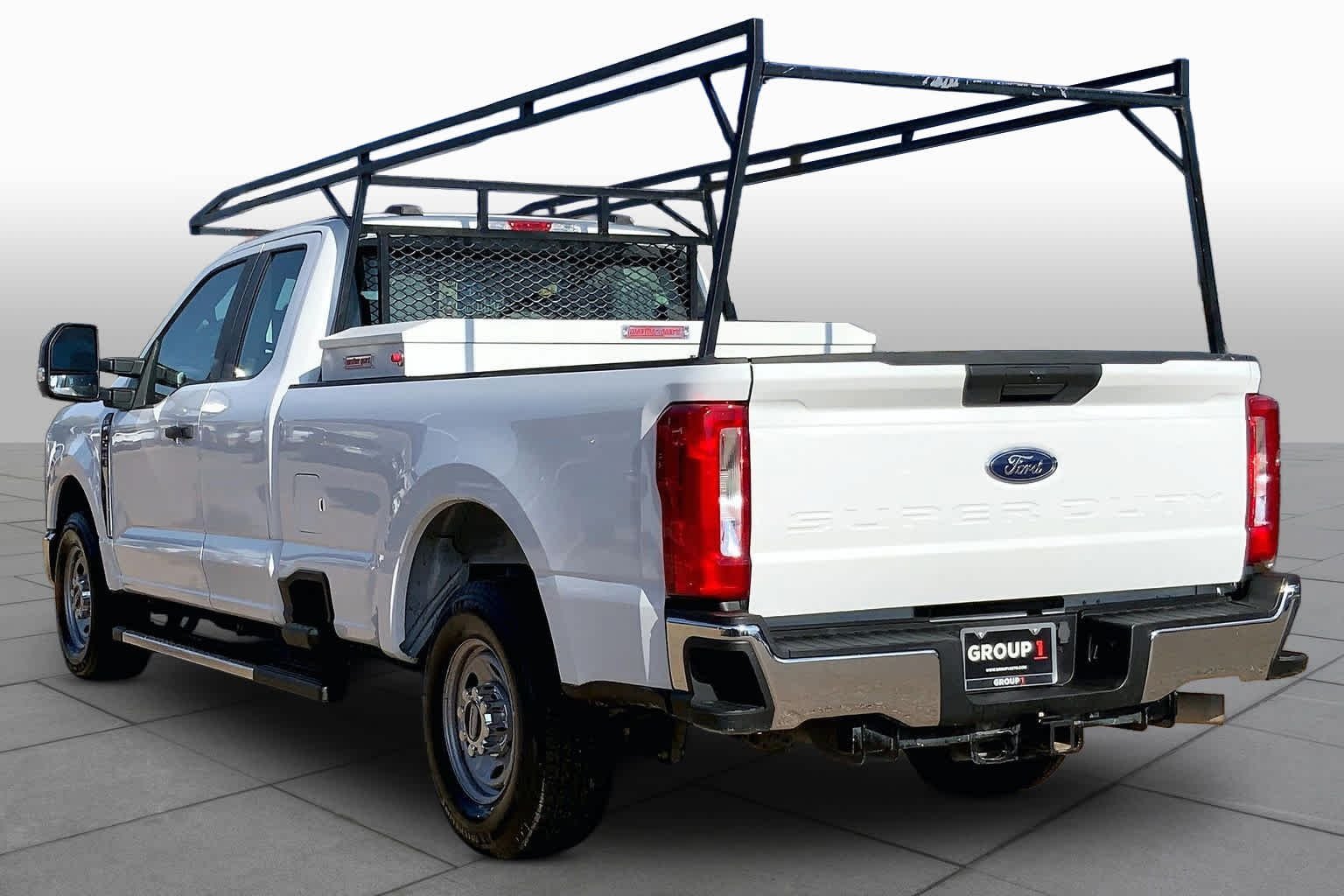 Used 2024 Oxford White Ford XL image 12