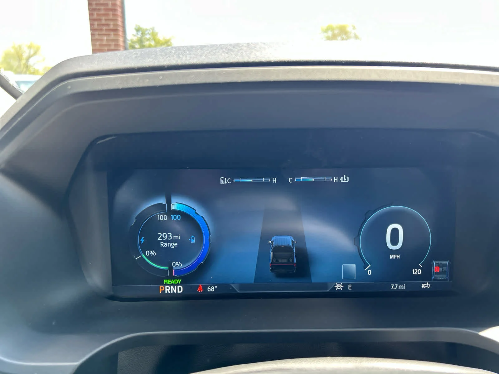 2025 Ford F-150 Lightning Flash - Photo 22