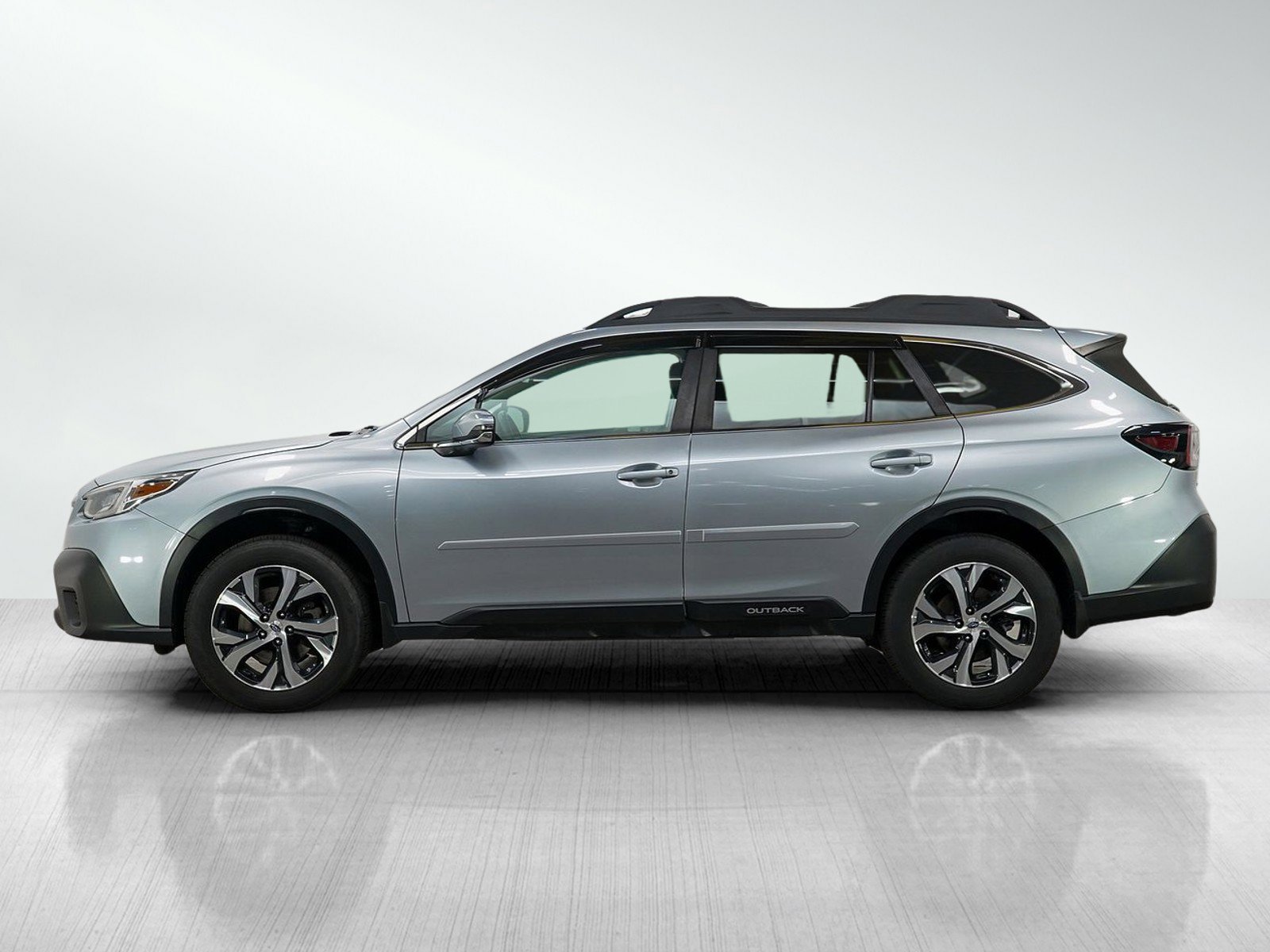Used 2022 Subaru Outback Limited with VIN 4S4BTAMC9N3136459 for sale in Burnsville, Minnesota