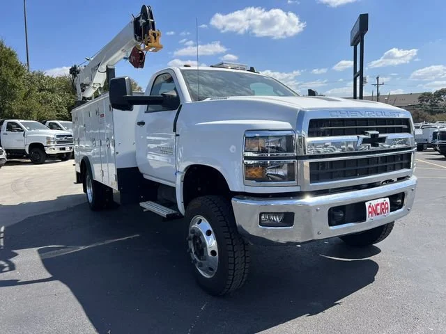 New 2024 Summit White Chevrolet Work Truck image 8