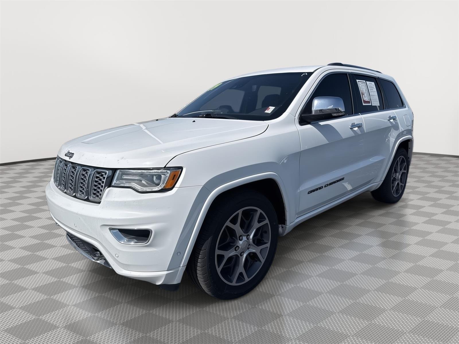 Used 2019 Jeep Grand Cherokee Overland with VIN 1C4RJFCG7KC528555 for sale in Kansas City