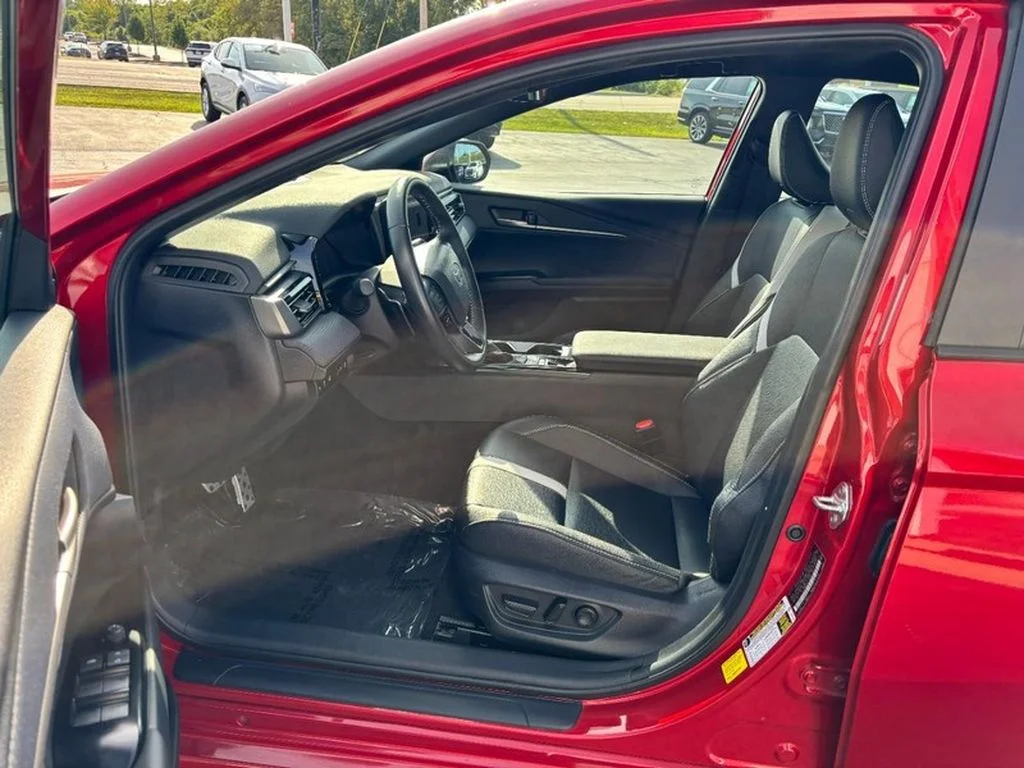 Used 2025 Red Toyota  image 9