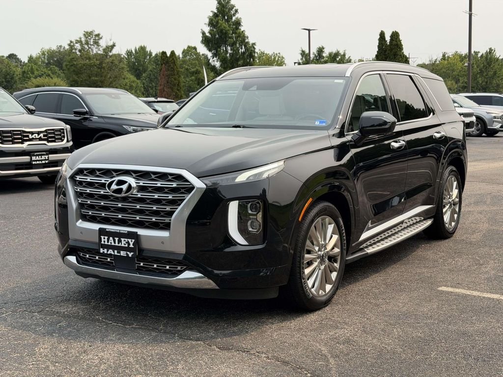 Used 2020 Black Hyundai Limited image 23