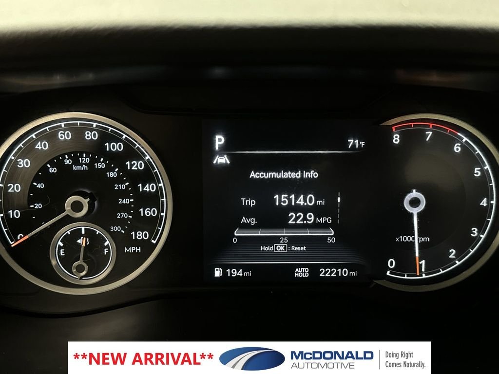 Used 2023 Red Genesis 2.0T image 15