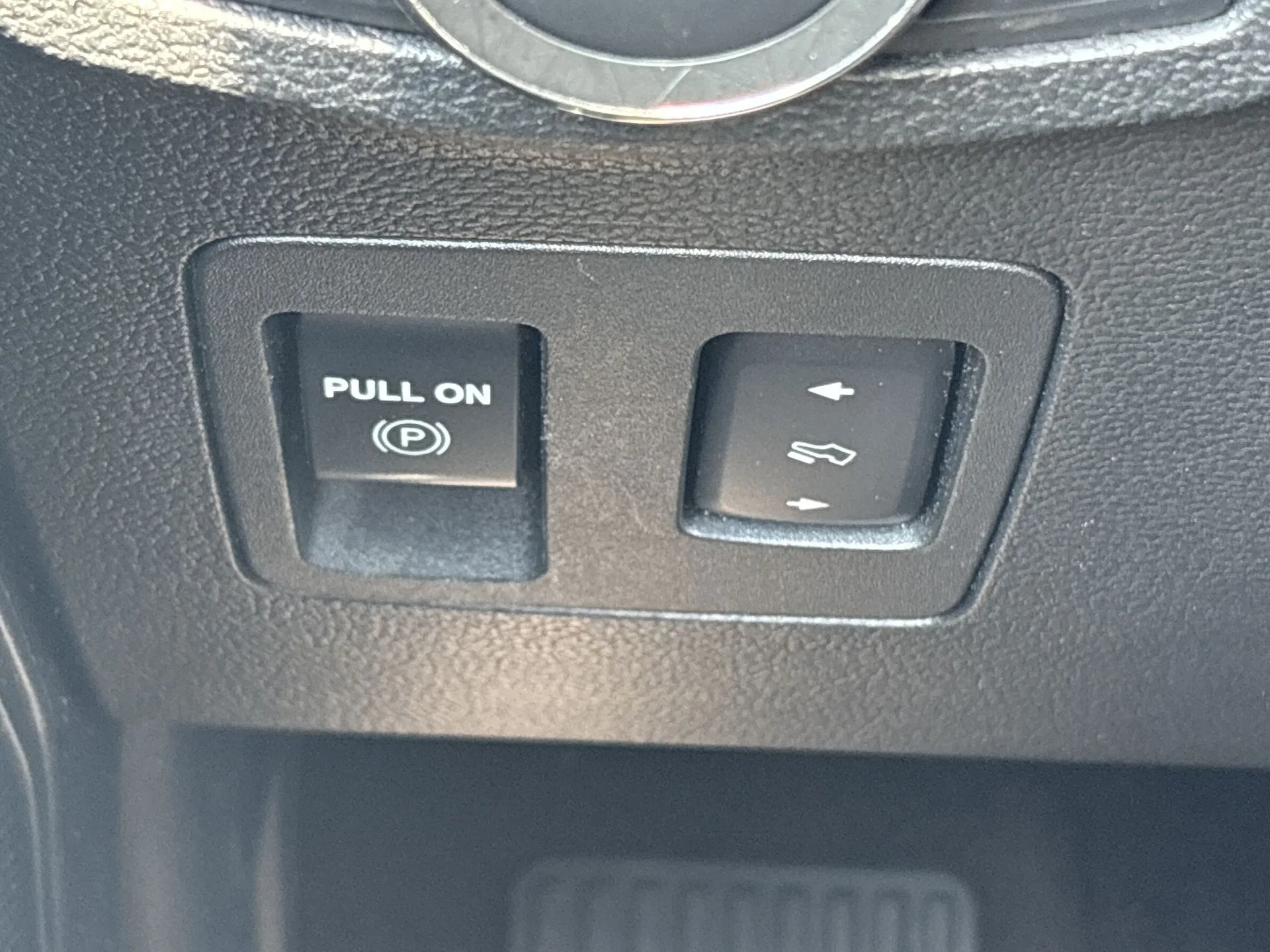 Used 2019 Ingot Silver Ford XLT image 7