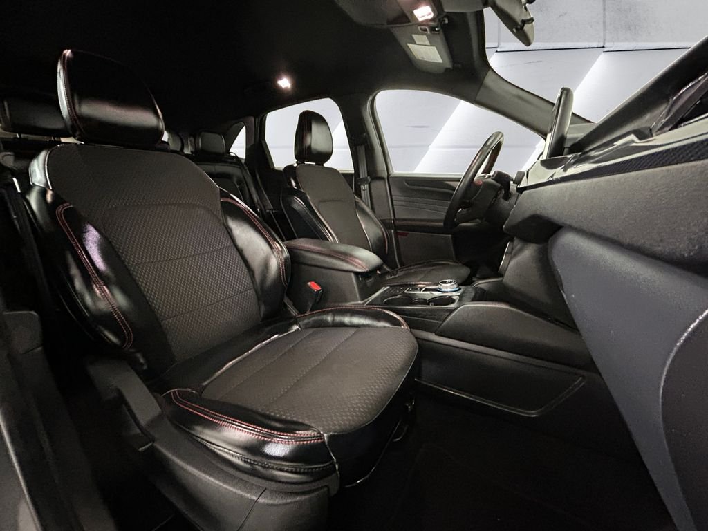 Used 2024 Gray Ford ST-Line image 14