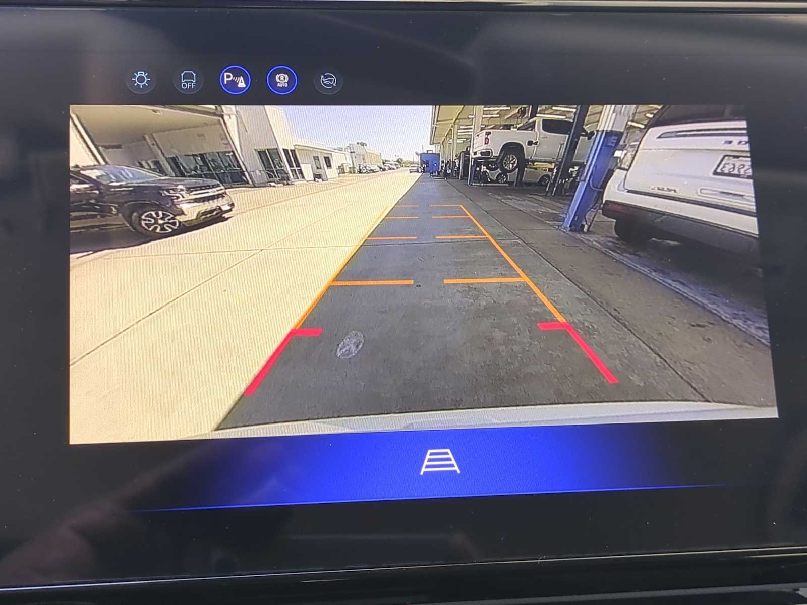 New 2027 Summit White Chevrolet LT image 20
