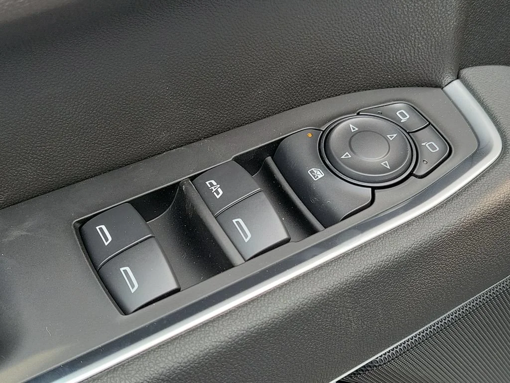 2026 Chevrolet Silverado 1500 LT - Photo 19