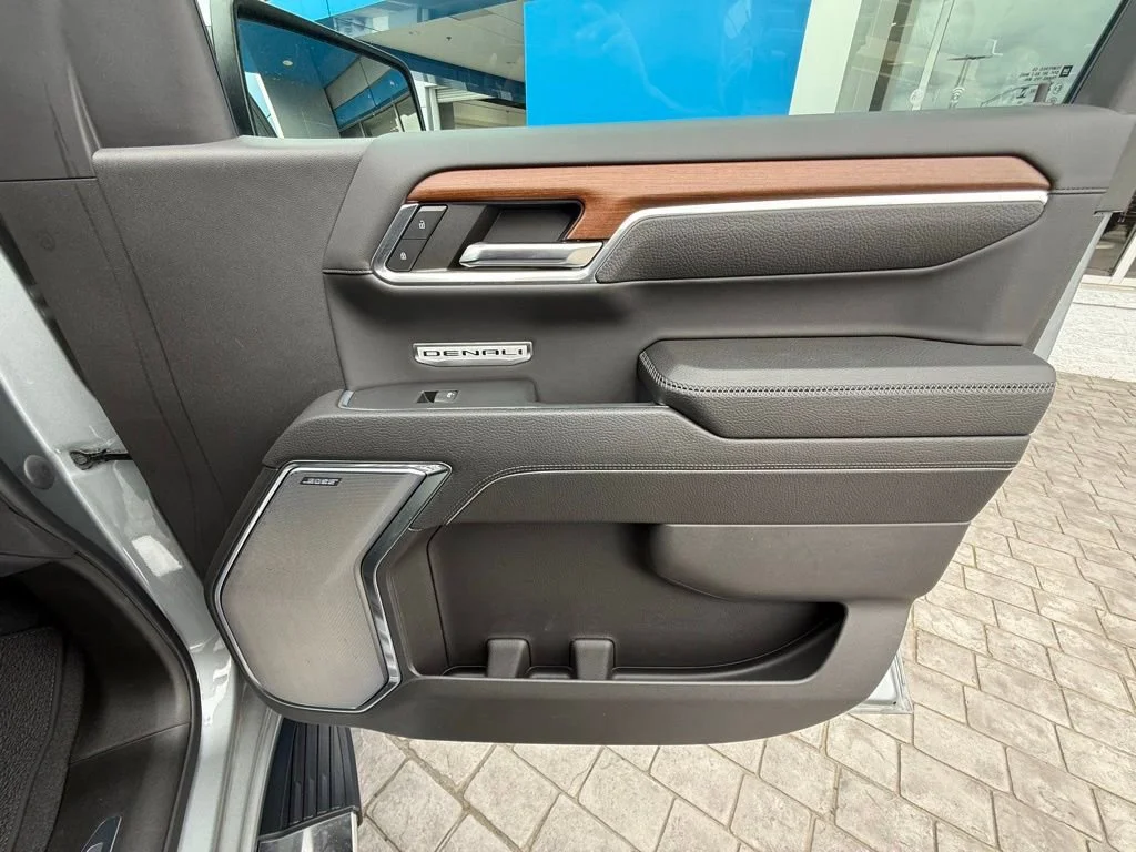 Used 2023 Sterling Metallic GMC Denali image 10