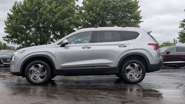 Certified Used 2023 Silver Hyundai SEL image 4