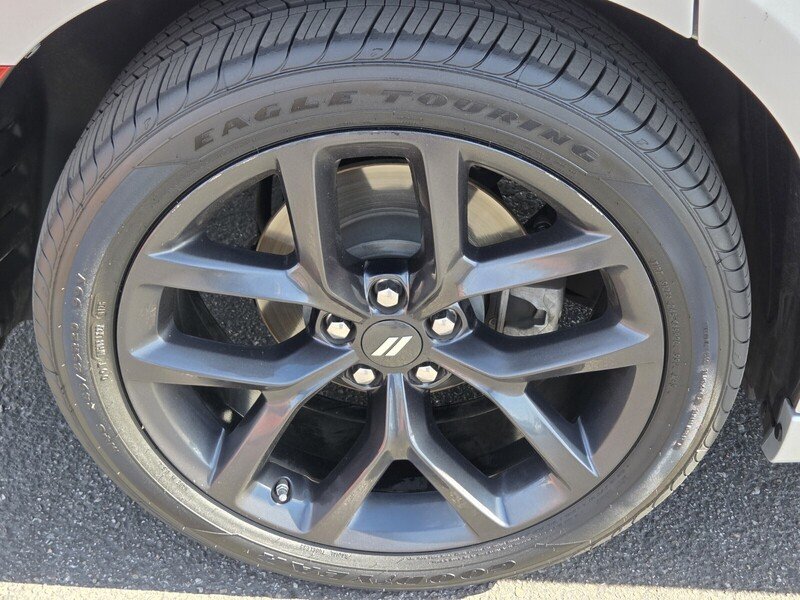 Used 2022 Silver Dodge SXT image 11