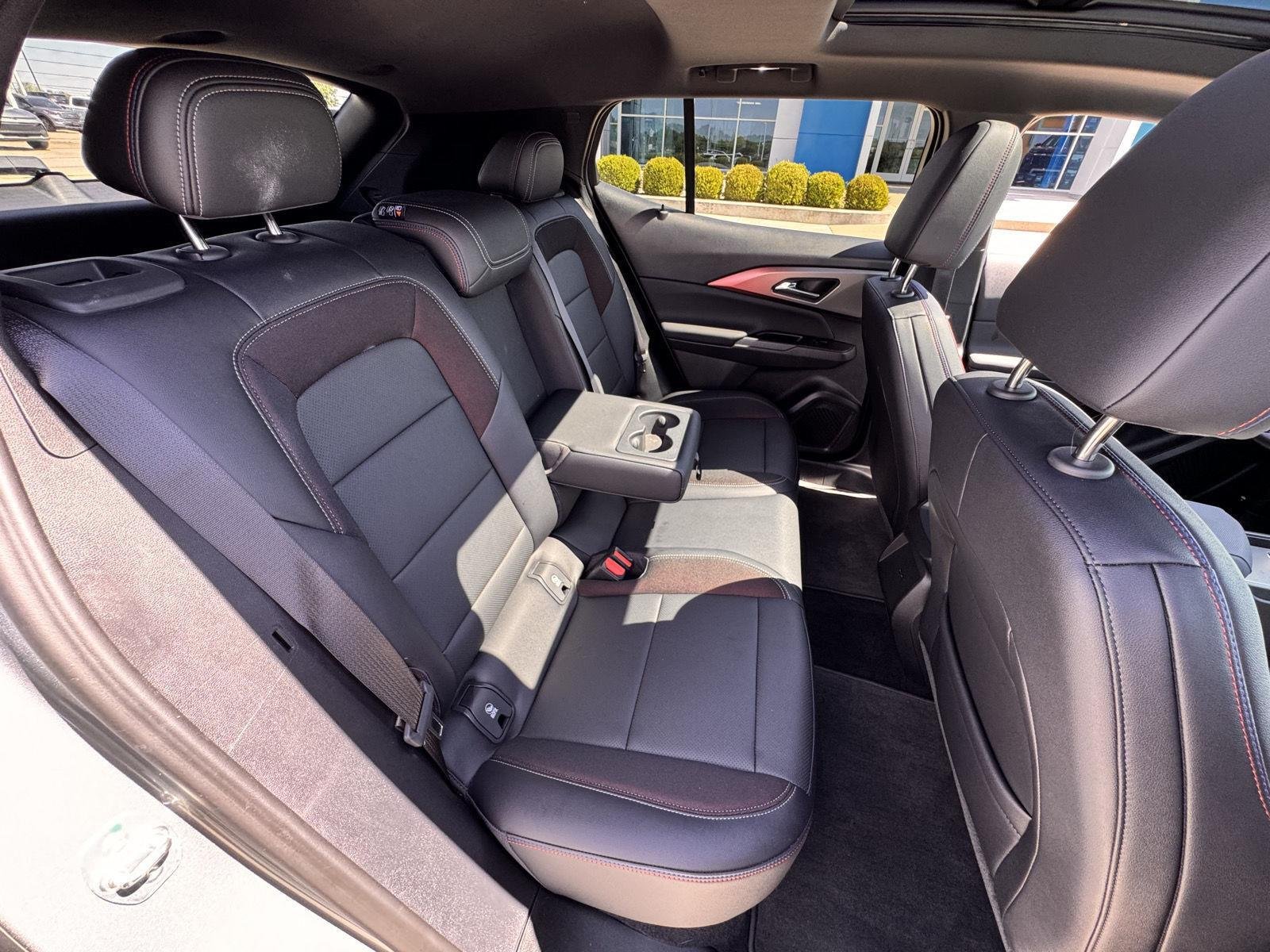 2026 Chevrolet Equinox EV RS - Photo 47