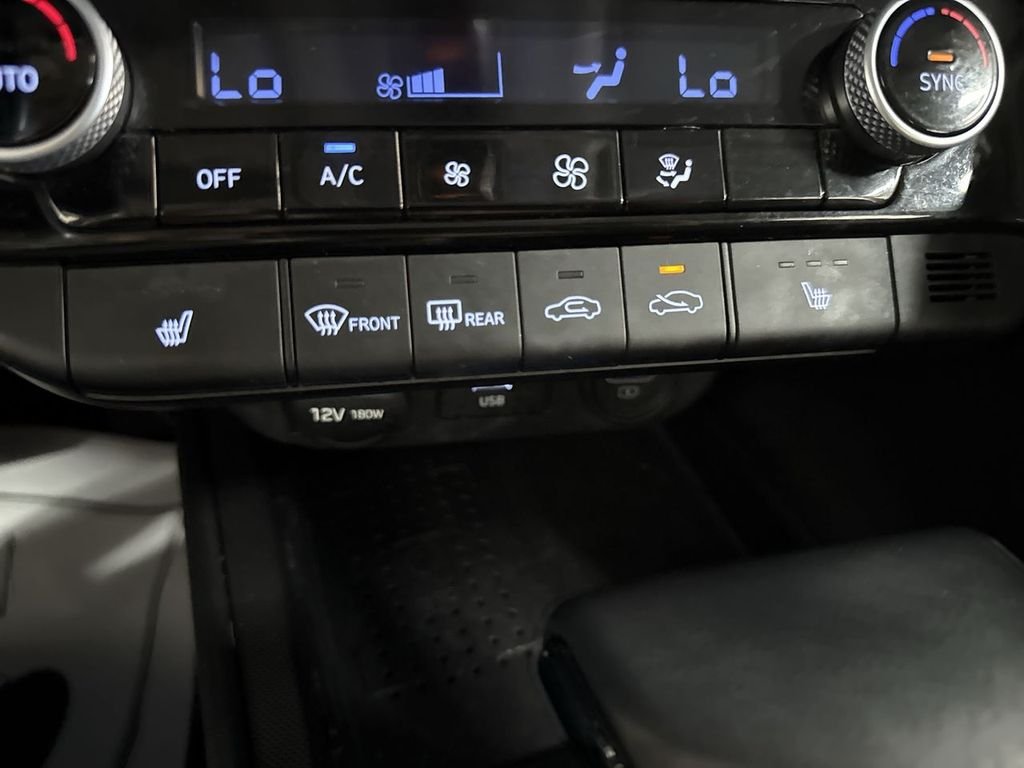 Used 2021 Fluid Metal Hyundai SEL image 29