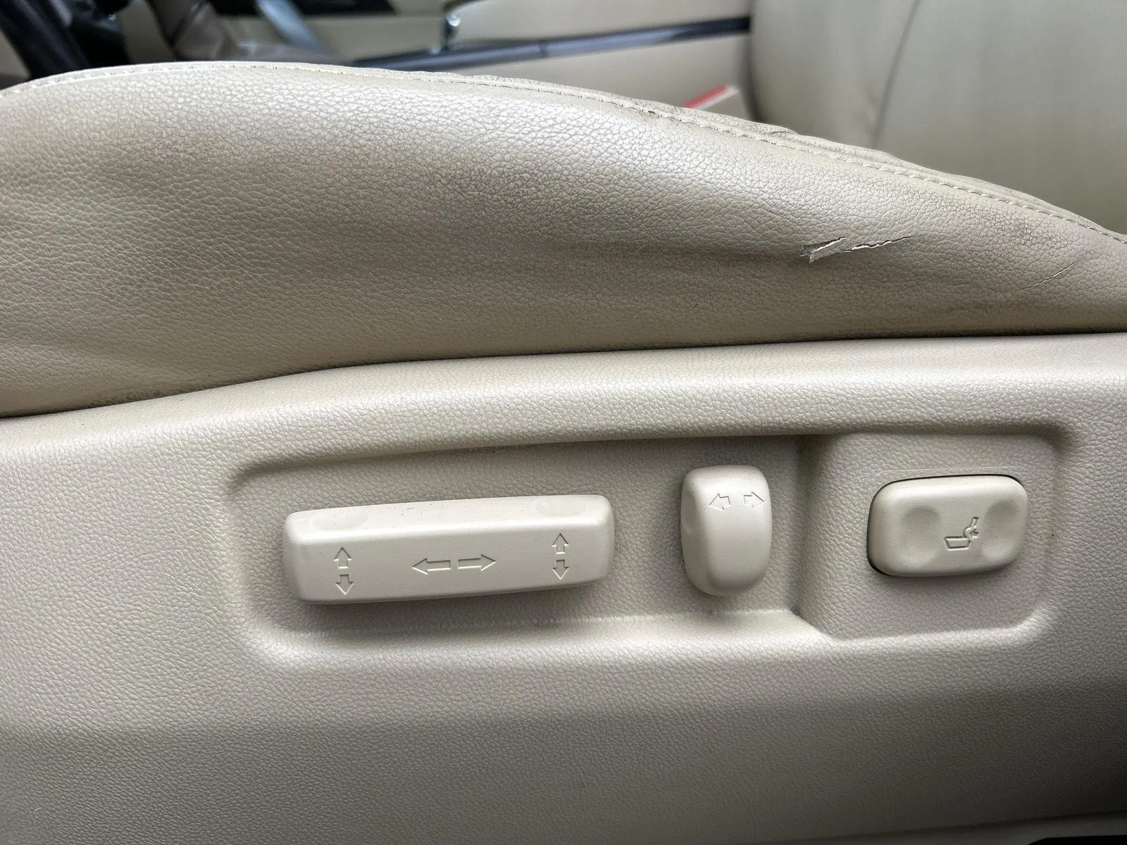 Used 2008  Acura Tech Pkg image 23