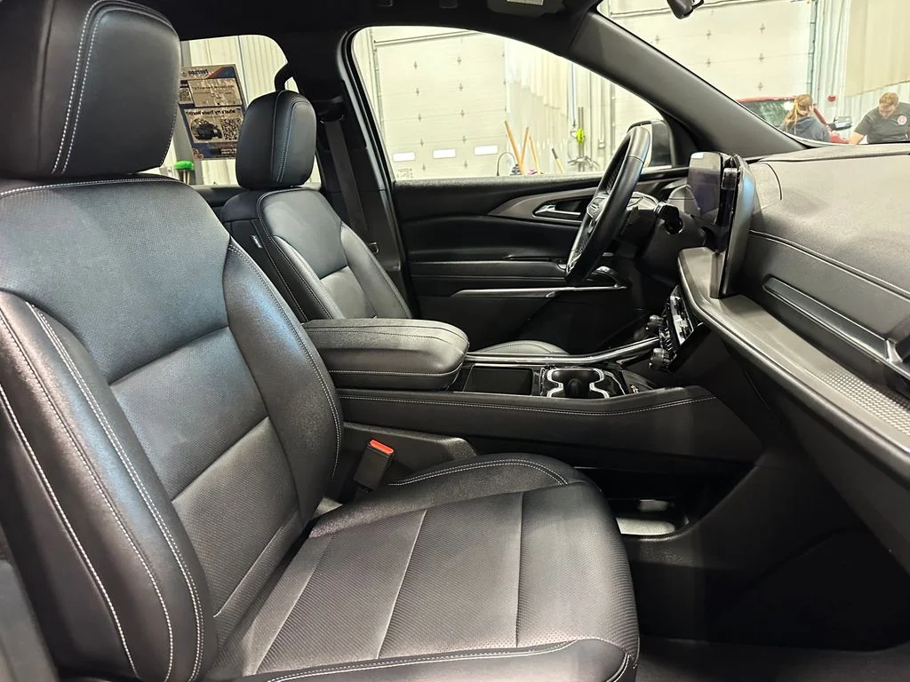 Used 2026 White Chevrolet LT image 30