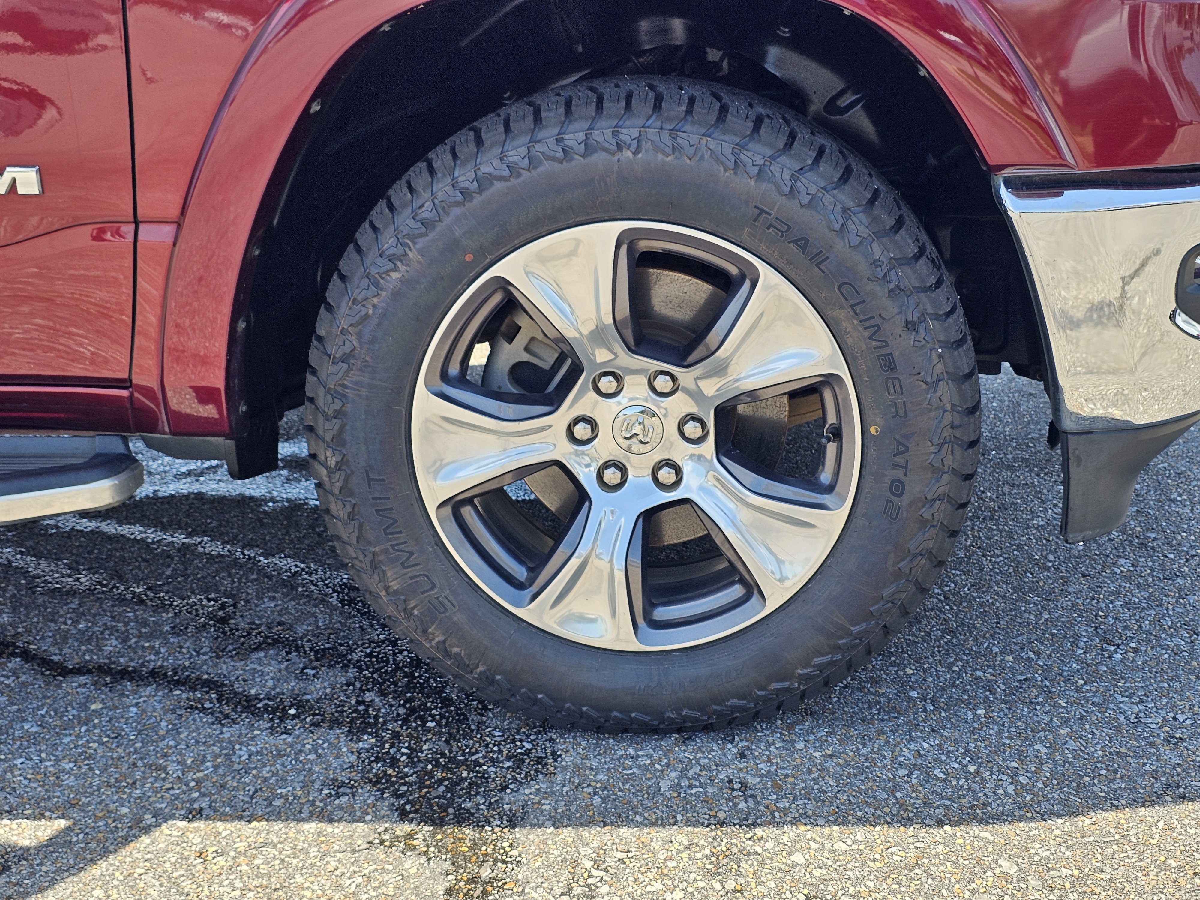 Used 2020 Delmonico Red Pearlcoat Ram Laramie image 6