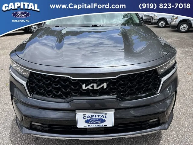 Used 2022 Gray Kia EX image 10