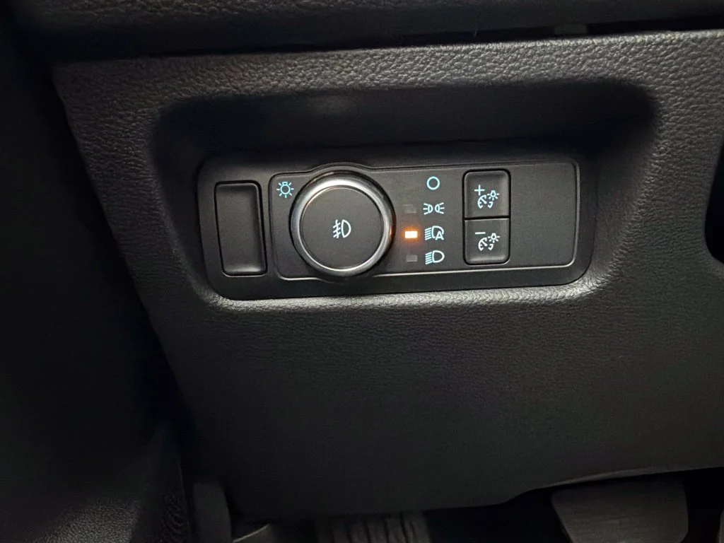New 2026 Shadow Black Ford XLT image 18
