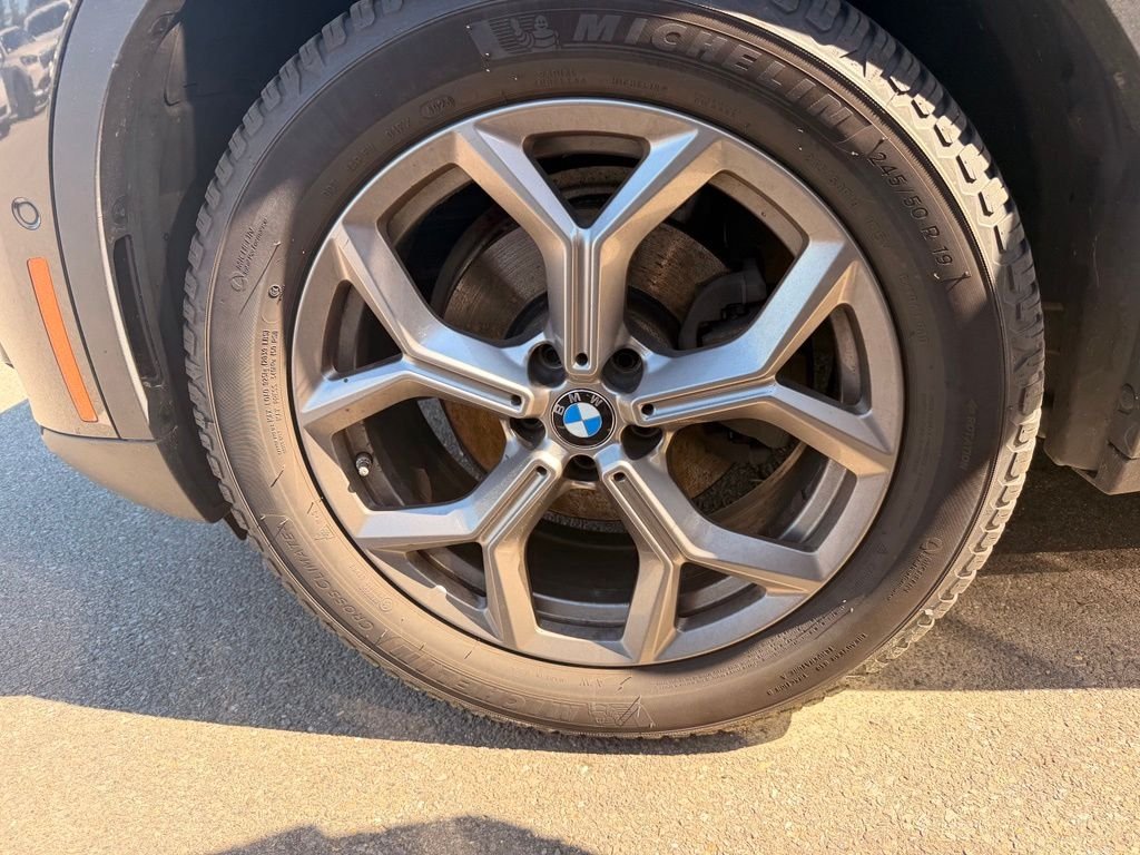 Used 2021 Dark Graphite Metallic BMW xDrive30i image 6