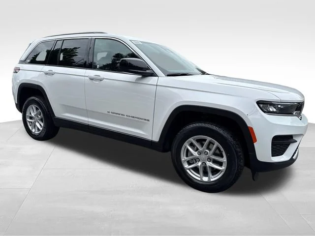 New 2026 Jeep Grand Cherokee Laredo