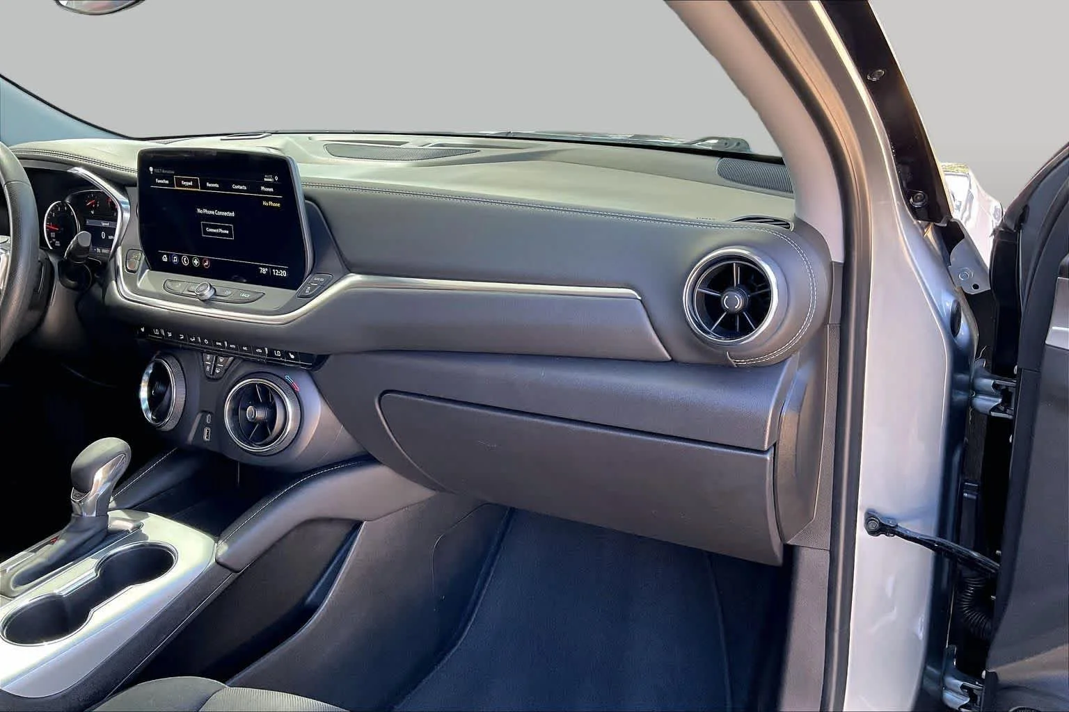 Used 2025 Sterling Gray Metallic Chevrolet 2LT image 16