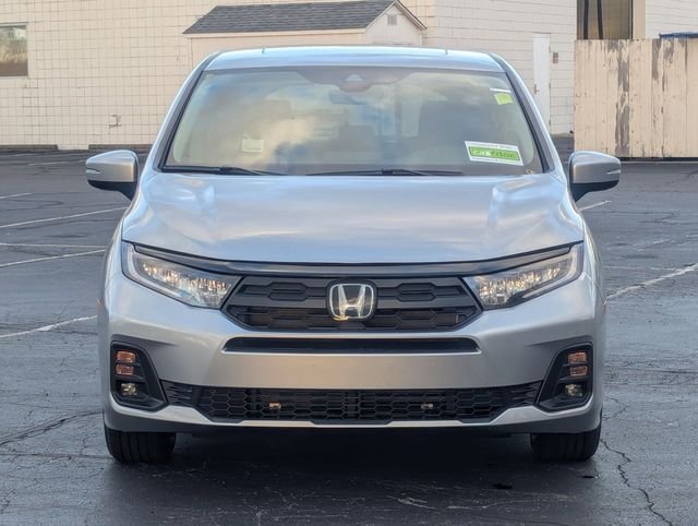 New 2026 Solar Silver Metallic Honda EX-L image 3