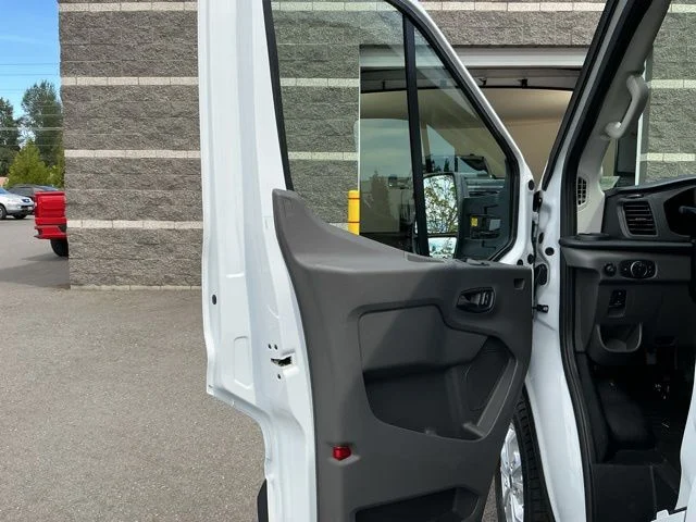 New 2026 Oxford White Ford Base image 12