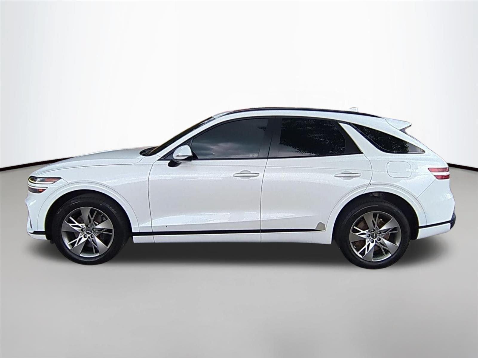 Used 2022 Uyuni White Genesis 3.5T Sport image 2