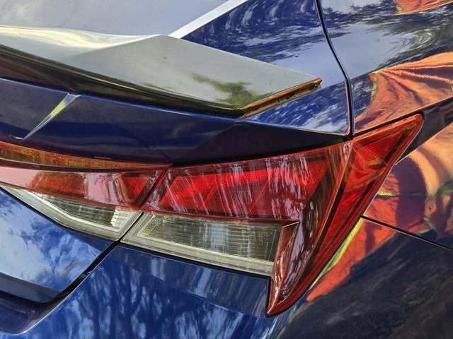 Used 2021 Blue Hyundai SE image 7