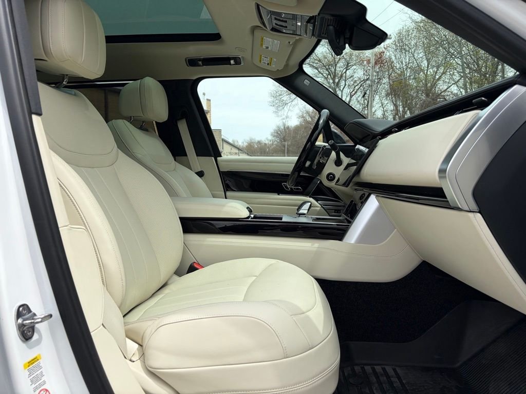 2025 Land Rover Range Rover SE - Photo 15