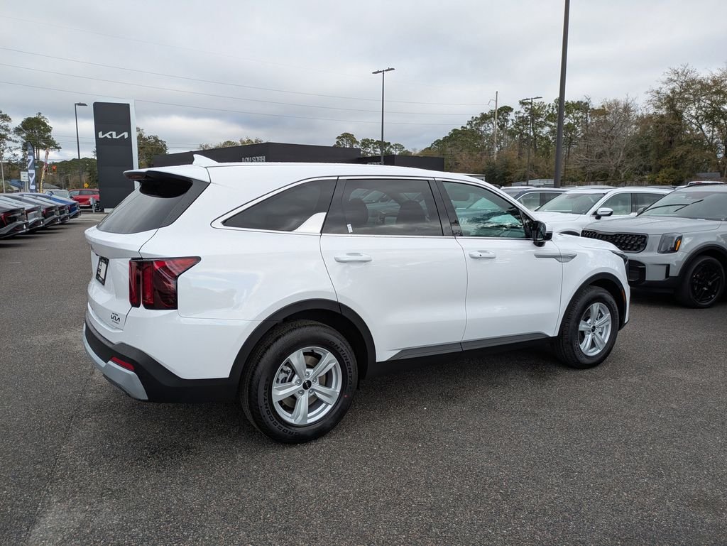 New 2026 Glacial White Pearl Kia LX image 3