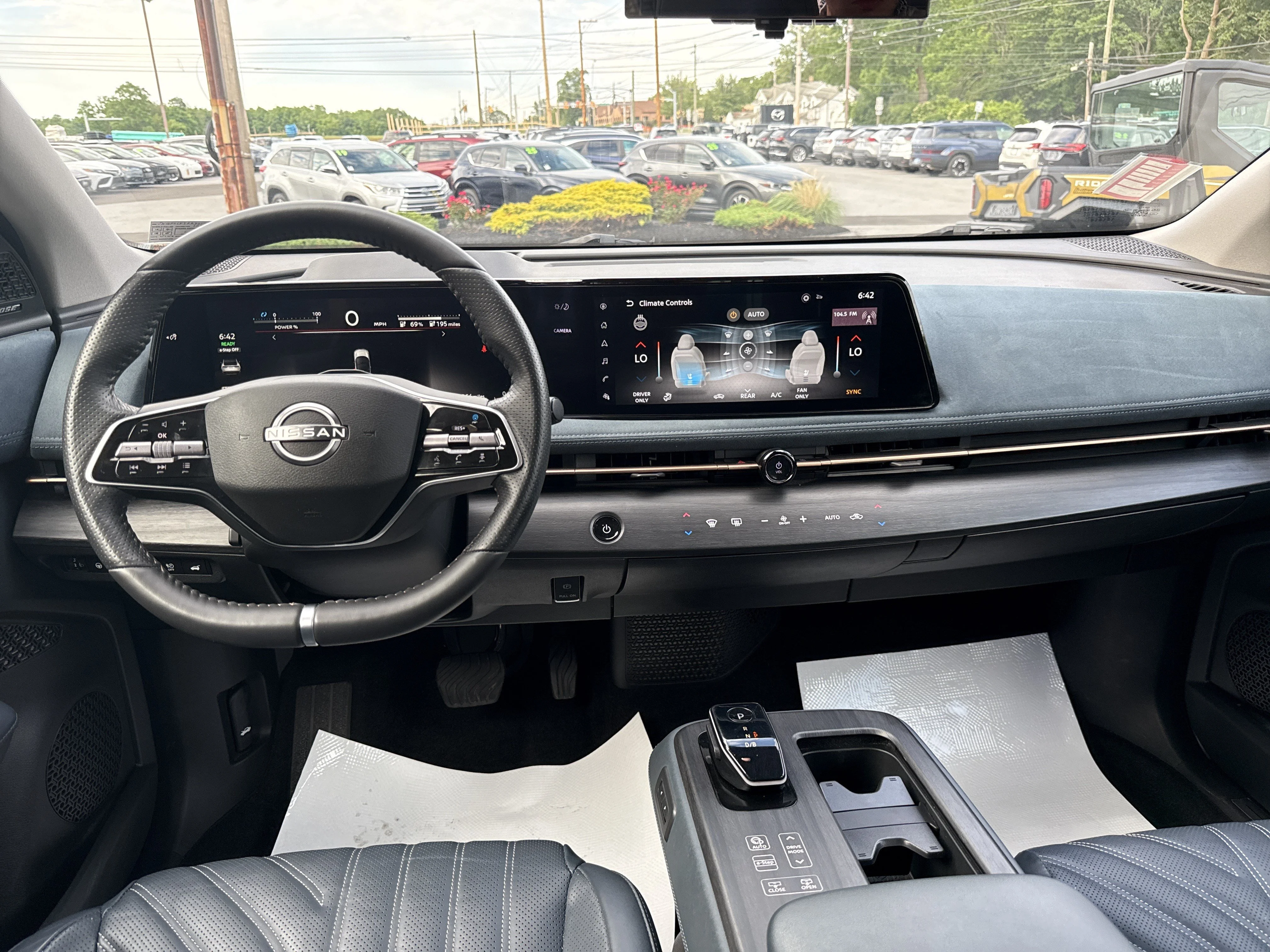 2023 Nissan Ariya Platinum+ - Photo 13