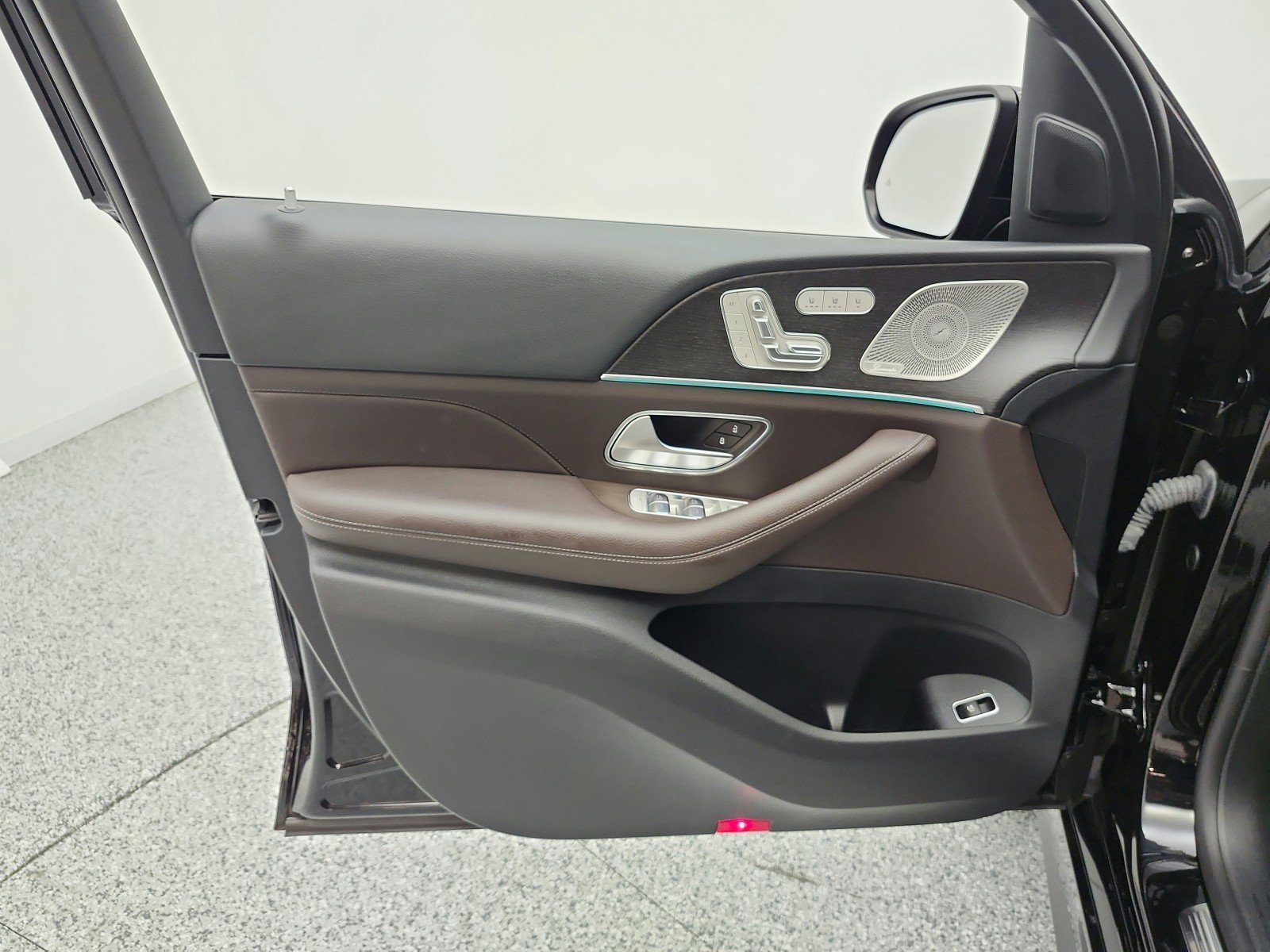 Used 2023 Black Mercedes-Benz GLE 350 SUV image 15