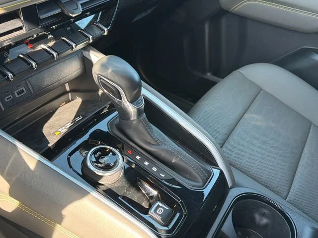 Used 2025 Sterling Gray Metallic Chevrolet ZR2 image 24