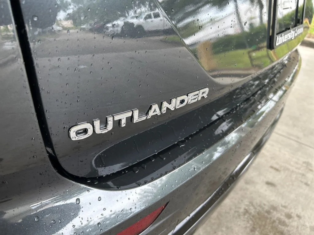 2025 Mitsubishi Outlander Plug-in Hybrid SEL Black Edition - Photo 20
