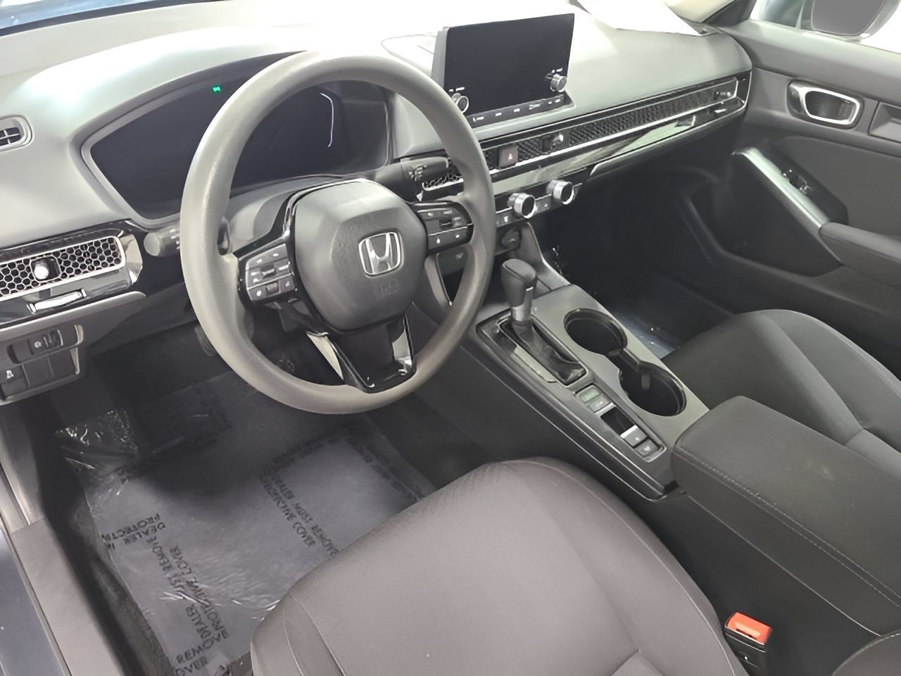 Used 2025 Meteorite Gray Metallic Honda LX image 21